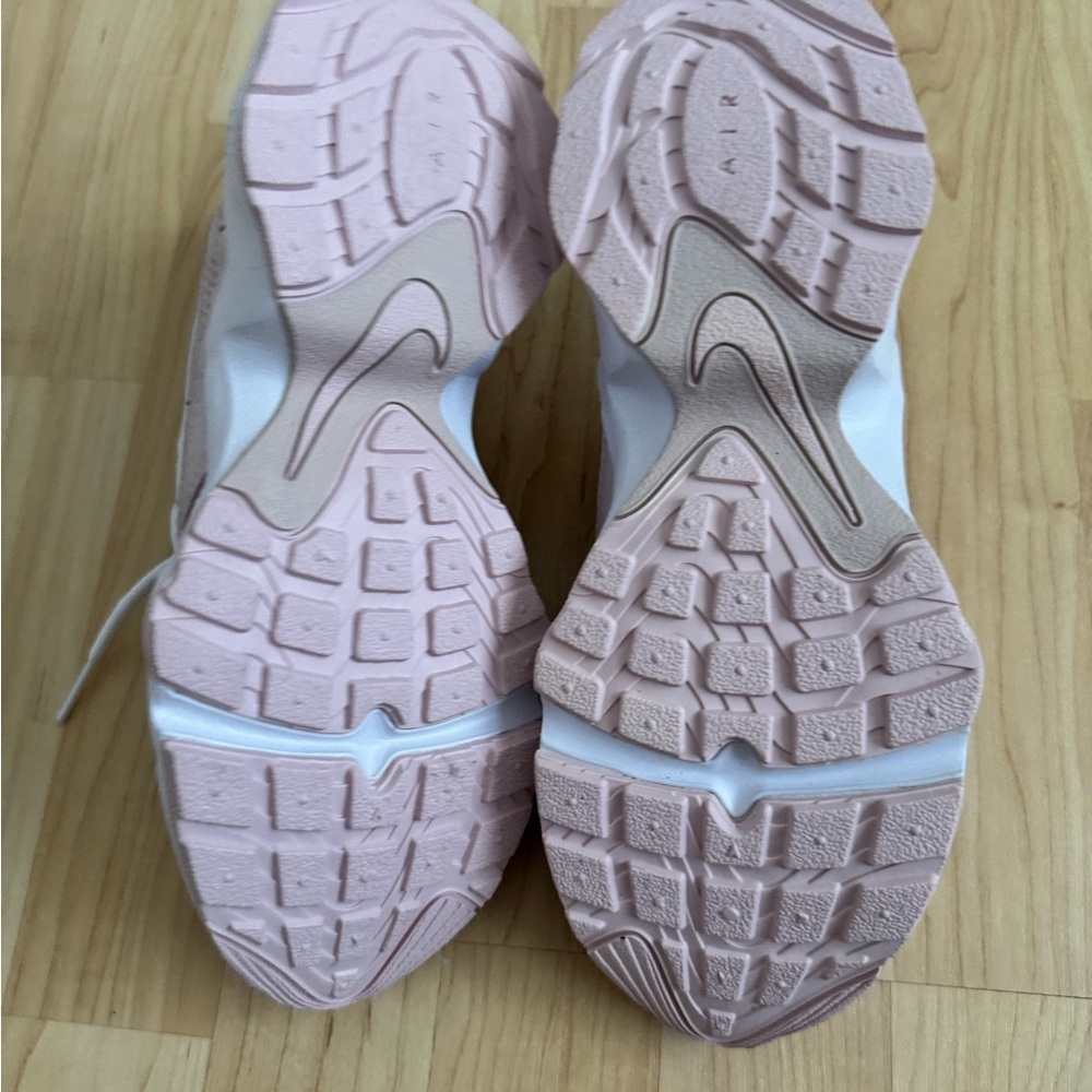 Air Nike Retro Pink and White Athletic Sneakers Chunky  NWOT - Picture 10 of 10